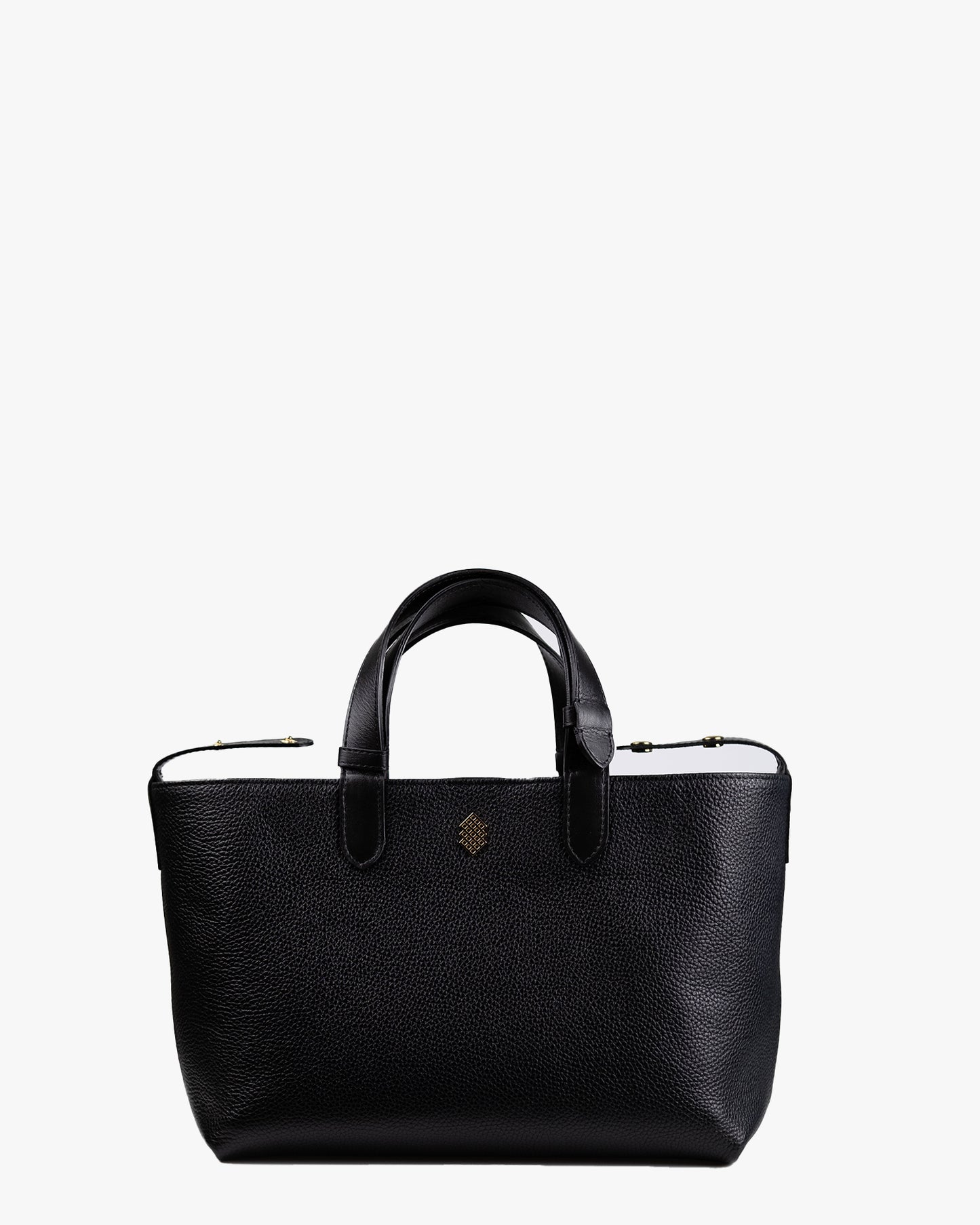 DARI BLACK