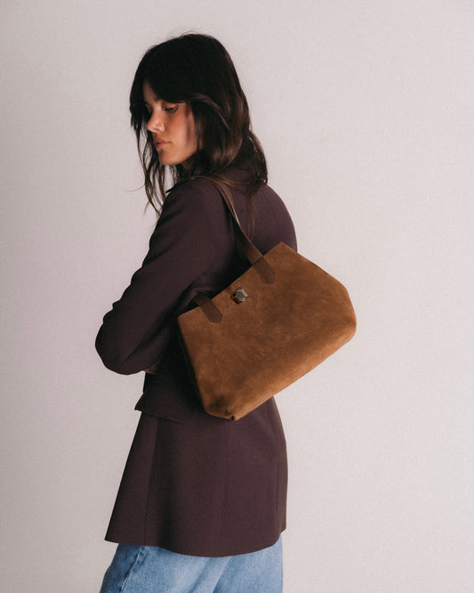 DARI SUEDE